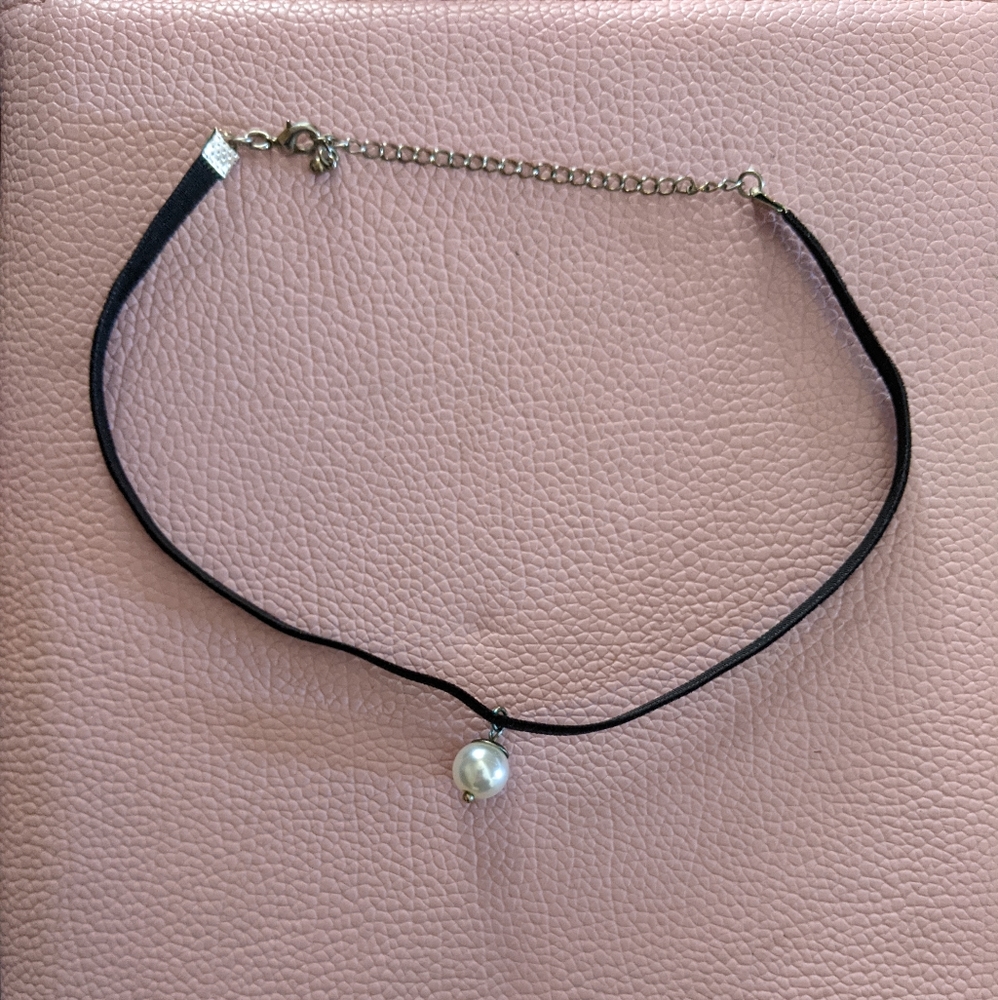 Pearl Choker Necklace